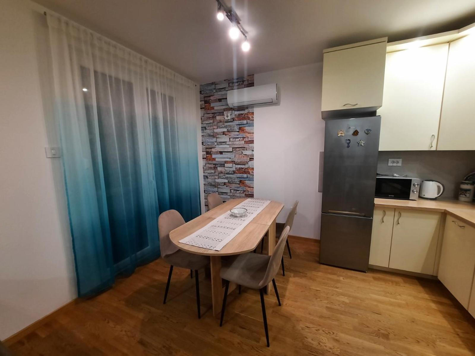 Lux Advent Apartment Subotica Zewnętrze zdjęcie